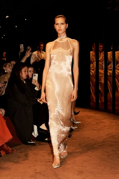 Look 22